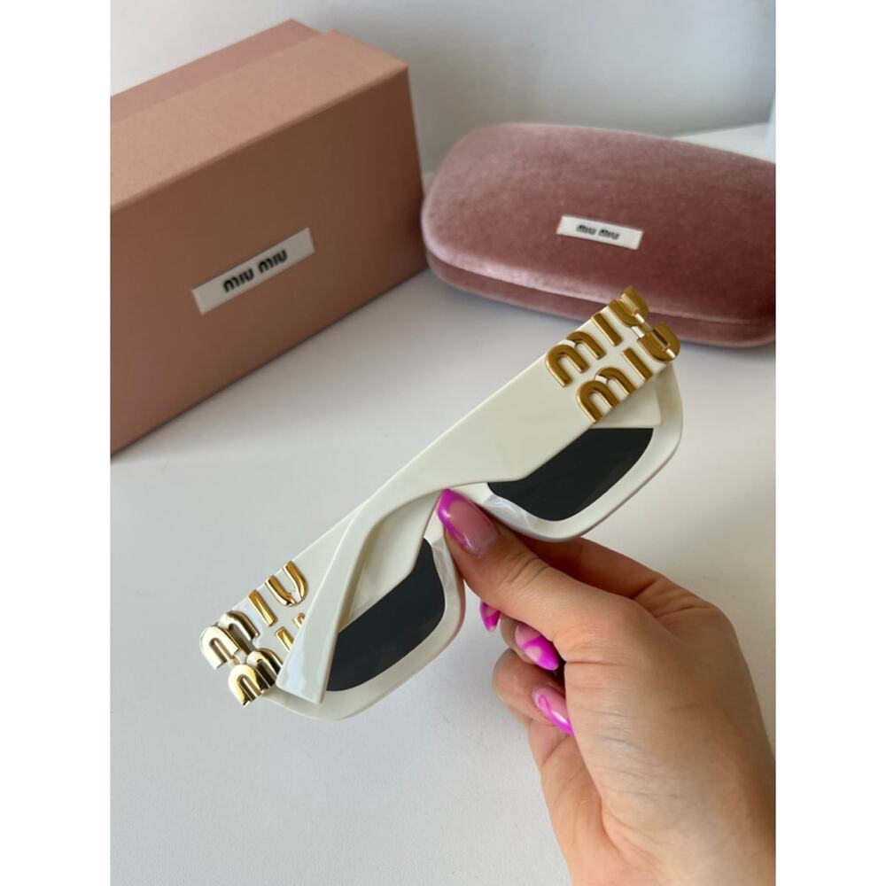 NEW Miu Miu MU09WS White Cat Eye Sunglasses - Picture 3 of 8